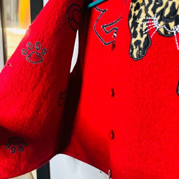 Lisa International 100% Boiled Wool Red Leopard Design Vest Size Petite Small - Picture 10 of 11